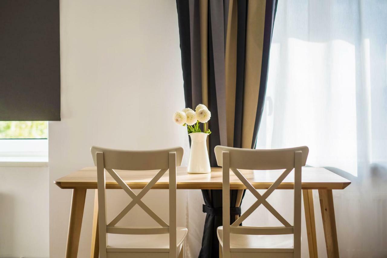 Sunshine Apartment Liepāja Buitenkant foto