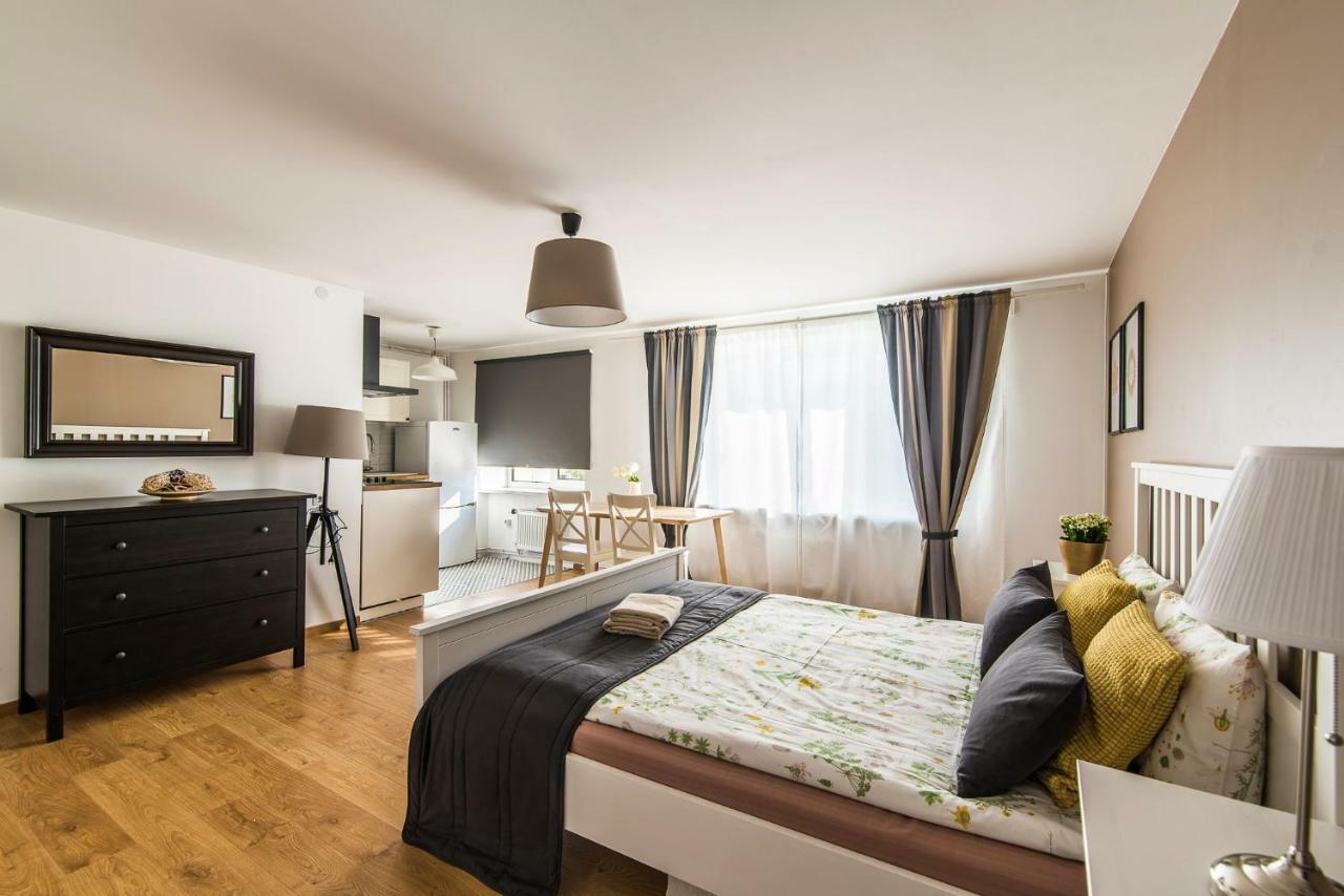 Sunshine Apartment Liepāja Buitenkant foto